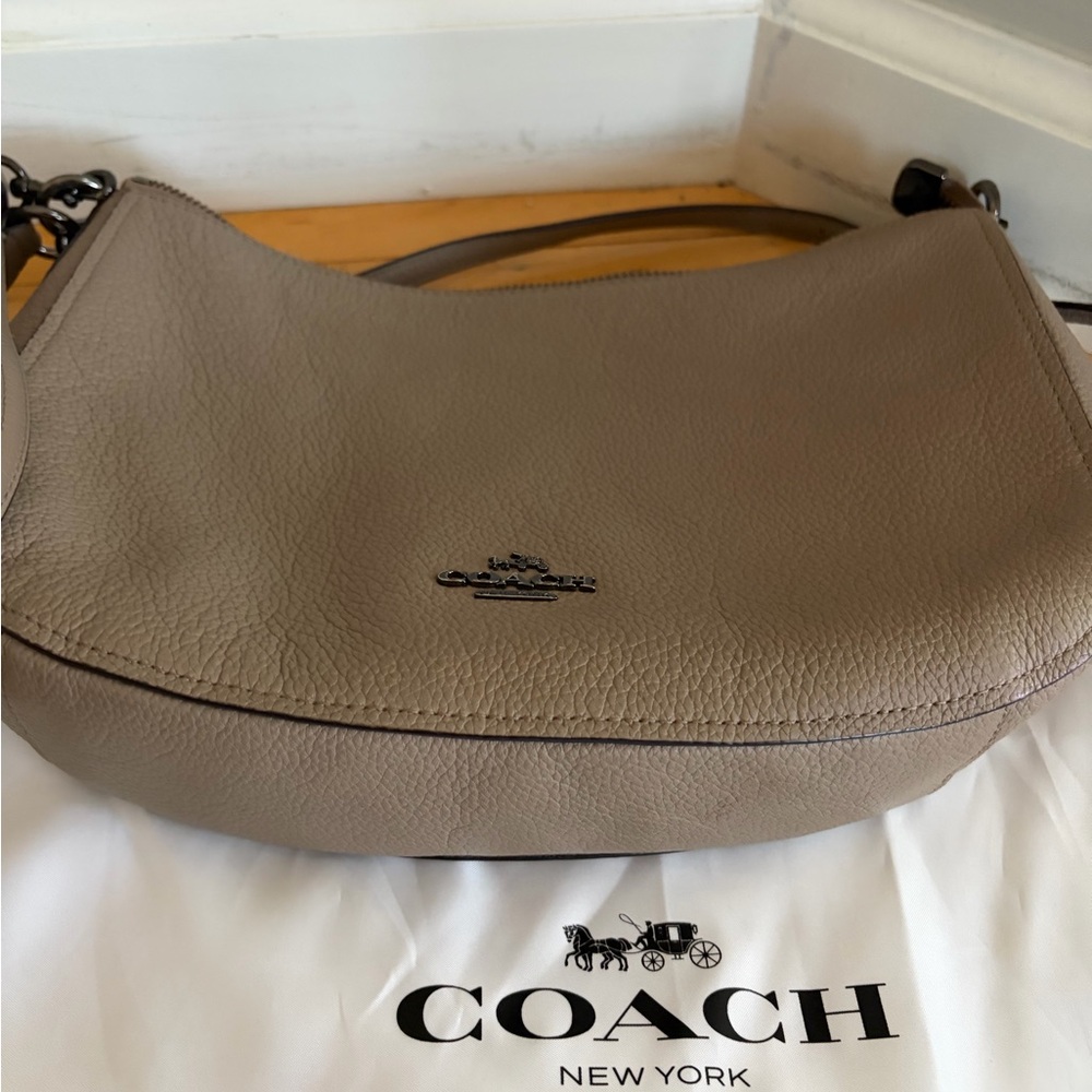 Coach Beige Leather Shoulder Bag